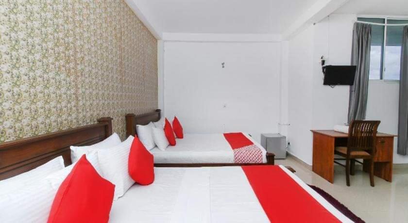 Kings Gate Airport Transit Hotel Katunayake Exterior photo
