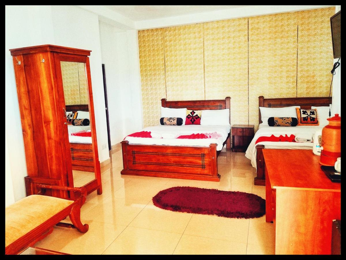 Kings Gate Airport Transit Hotel Katunayake Exterior photo