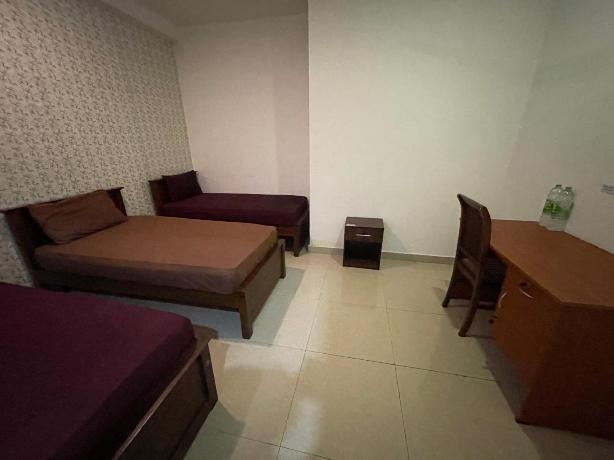 Kings Gate Airport Transit Hotel Katunayake Exterior photo